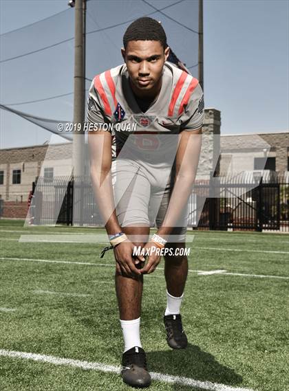 Thumbnail 1 in Mater Dei (Preseason Photo Shoot) photogallery.