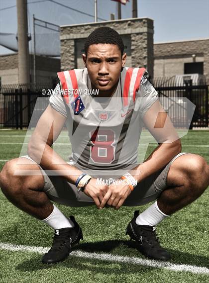 Thumbnail 2 in Mater Dei (Preseason Photo Shoot) photogallery.