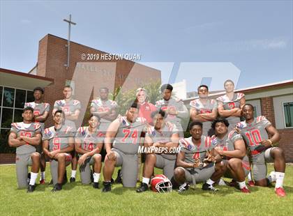 Thumbnail 3 in Mater Dei (Preseason Photo Shoot) photogallery.
