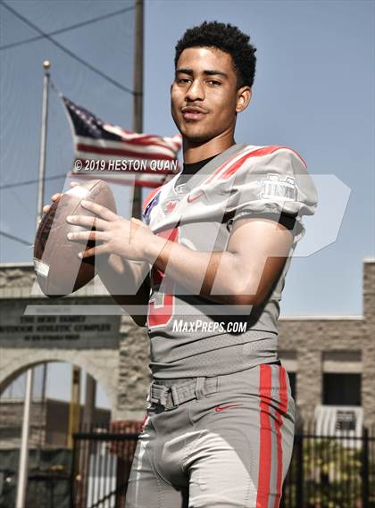 Thumbnail 1 in Mater Dei (Preseason Photo Shoot) photogallery.