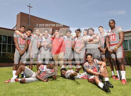 Thumbnail 1 in Mater Dei (Preseason Photo Shoot) photogallery.