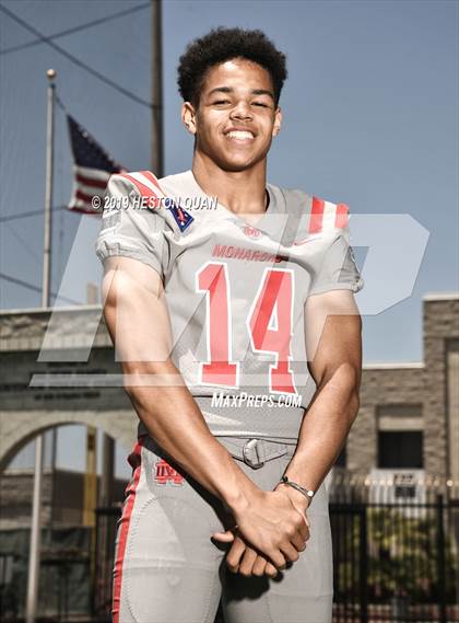 Thumbnail 1 in Mater Dei (Preseason Photo Shoot) photogallery.
