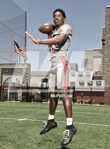 Thumbnail 1 in Mater Dei (Preseason Photo Shoot) photogallery.