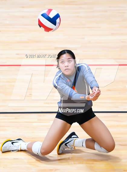 Thumbnail 2 in Corona del Sol vs. Xavier College Prep (Nike Tournament of Champions) photogallery.