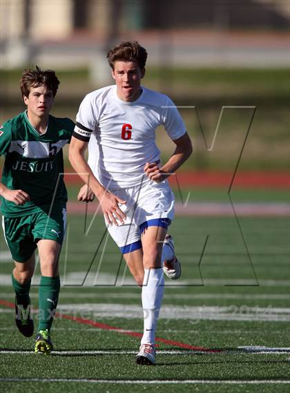 Thumbnail 1 in Strake Jesuit vs. Westlake (Georgetown Governor's Cup) photogallery.