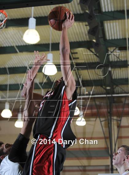Thumbnail 3 in Ayala vs. St. Francis (San Gabriel Tournament) photogallery.