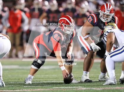 Thumbnail 3 in St. John Bosco vs Mater Dei (CIF SS Div 1 Final) photogallery.