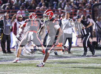 Thumbnail 2 in St. John Bosco vs Mater Dei (CIF SS Div 1 Final) photogallery.