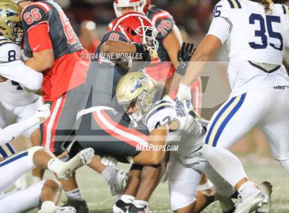 Thumbnail 3 in St. John Bosco vs Mater Dei (CIF SS Div 1 Final) photogallery.
