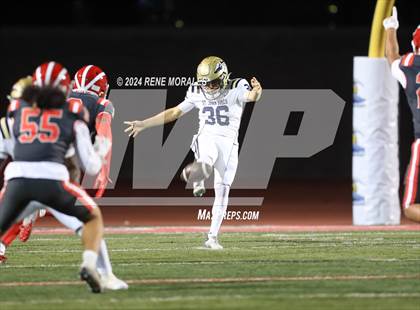 Thumbnail 2 in St. John Bosco vs Mater Dei (CIF SS Div 1 Final) photogallery.