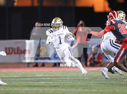 Thumbnail 3 in St. John Bosco vs Mater Dei (CIF SS Div 1 Final) photogallery.