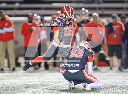 Thumbnail 3 in St. John Bosco vs Mater Dei (CIF SS Div 1 Final) photogallery.