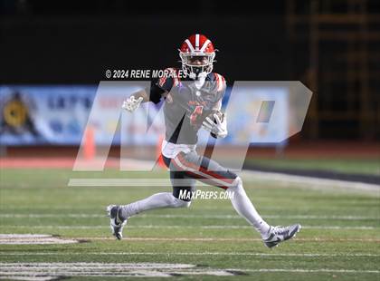 Thumbnail 3 in St. John Bosco vs Mater Dei (CIF SS Div 1 Final) photogallery.
