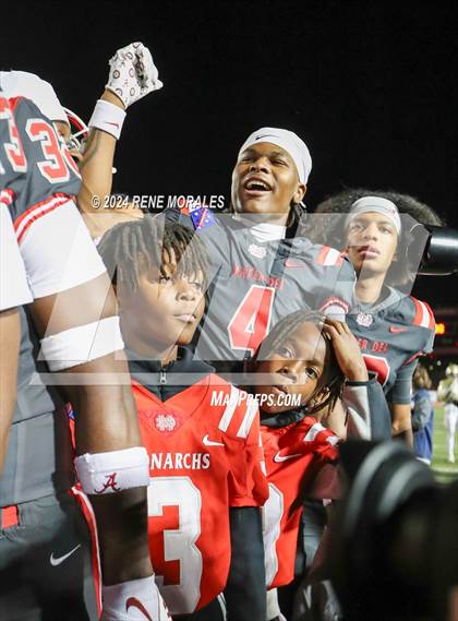 Thumbnail 3 in St. John Bosco vs Mater Dei (CIF SS Div 1 Final) photogallery.