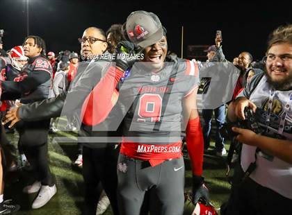 Thumbnail 3 in St. John Bosco vs Mater Dei (CIF SS Div 1 Final) photogallery.