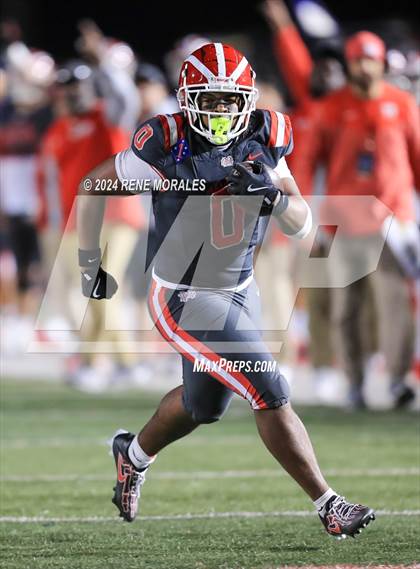 Thumbnail 2 in St. John Bosco vs Mater Dei (CIF SS Div 1 Final) photogallery.