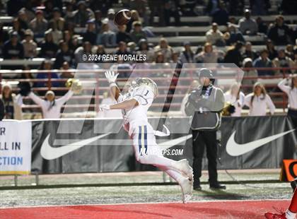 Thumbnail 3 in St. John Bosco vs Mater Dei (CIF SS Div 1 Final) photogallery.