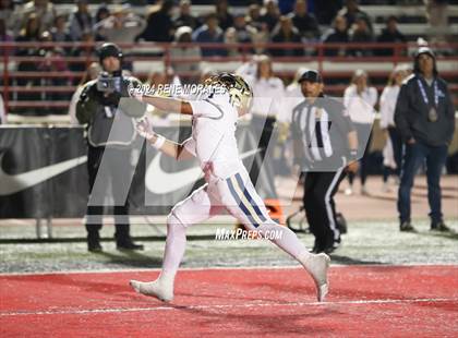 Thumbnail 1 in St. John Bosco vs Mater Dei (CIF SS Div 1 Final) photogallery.