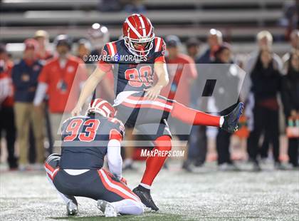 Thumbnail 3 in St. John Bosco vs Mater Dei (CIF SS Div 1 Final) photogallery.