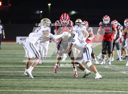 Thumbnail 3 in St. John Bosco vs Mater Dei (CIF SS Div 1 Final) photogallery.
