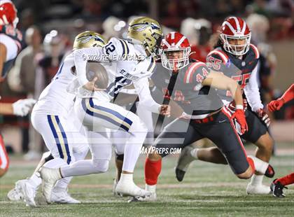 Thumbnail 3 in St. John Bosco vs Mater Dei (CIF SS Div 1 Final) photogallery.