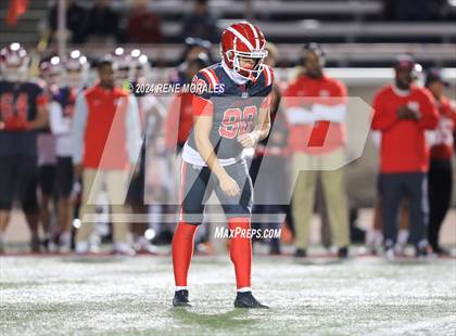 Thumbnail 2 in St. John Bosco vs Mater Dei (CIF SS Div 1 Final) photogallery.