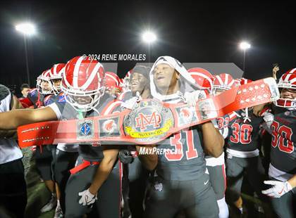 Thumbnail 3 in St. John Bosco vs Mater Dei (CIF SS Div 1 Final) photogallery.