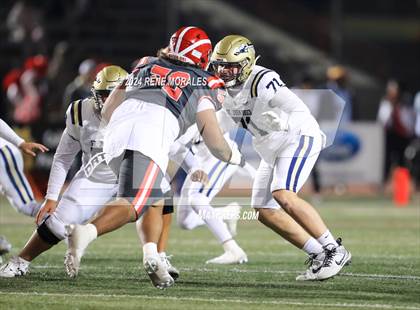 Thumbnail 3 in St. John Bosco vs Mater Dei (CIF SS Div 1 Final) photogallery.