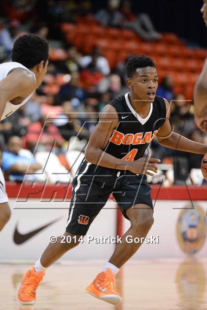 Thumbnail 3 in Lone Peak vs Bogan (Chicago Elite Classic) photogallery.
