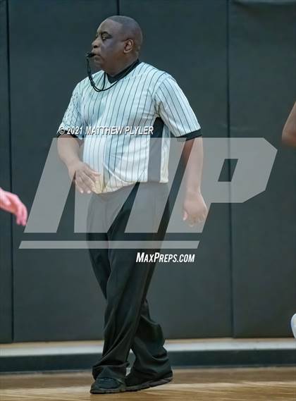 Thumbnail 3 in Richmond vs. Hoggard  (Holiday in the Pines Tournament) photogallery.