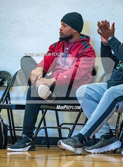 Thumbnail 2 in Richmond vs. Hoggard  (Holiday in the Pines Tournament) photogallery.