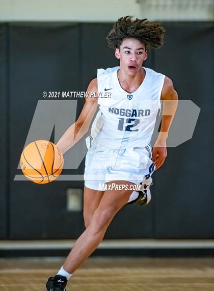 Thumbnail 2 in Richmond vs. Hoggard  (Holiday in the Pines Tournament) photogallery.
