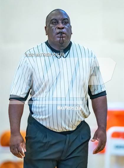 Thumbnail 1 in Richmond vs. Hoggard  (Holiday in the Pines Tournament) photogallery.