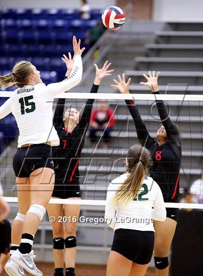 Thumbnail 2 in Trinity vs. Waxahachie photogallery.