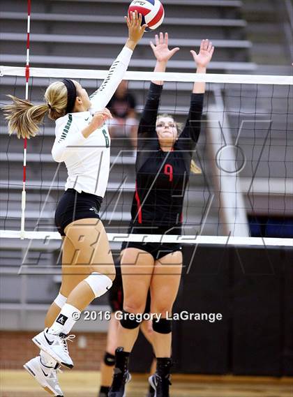 Thumbnail 2 in Trinity vs. Waxahachie photogallery.