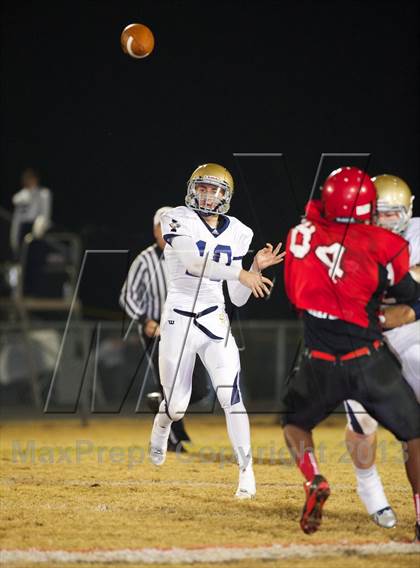Thumbnail 1 in Independence vs. Overton photogallery.