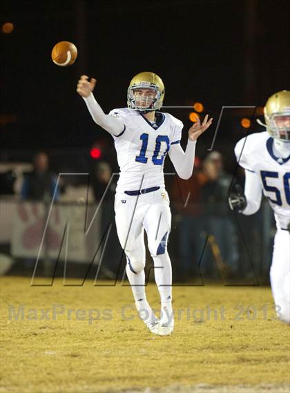 Thumbnail 1 in Independence vs. Overton photogallery.