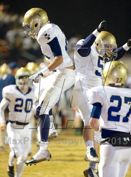 Thumbnail 2 in Independence vs. Overton photogallery.