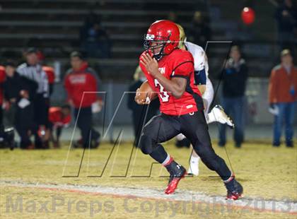 Thumbnail 3 in Independence vs. Overton photogallery.