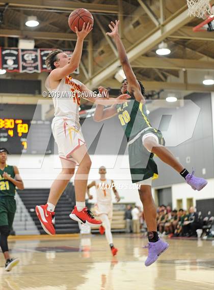 Thumbnail 1 in Woodbridge vs. Cajon (Tustin Holiday Classic) photogallery.