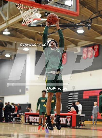 Thumbnail 1 in Woodbridge vs. Cajon (Tustin Holiday Classic) photogallery.