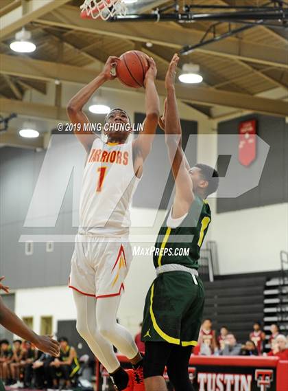 Thumbnail 3 in Woodbridge vs. Cajon (Tustin Holiday Classic) photogallery.