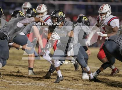 Thumbnail 2 in Oakland vs. Mount Juliet (TSSAA Class 6A Quarterfinal)  photogallery.