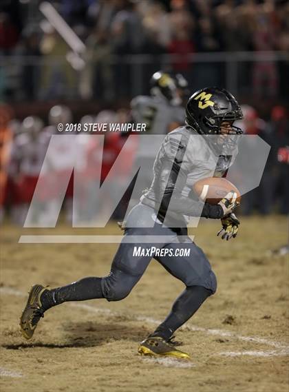 Thumbnail 1 in Oakland vs. Mount Juliet (TSSAA Class 6A Quarterfinal)  photogallery.