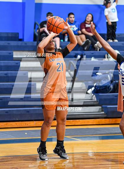 Thumbnail 3 in Snook vs Caldwell photogallery.