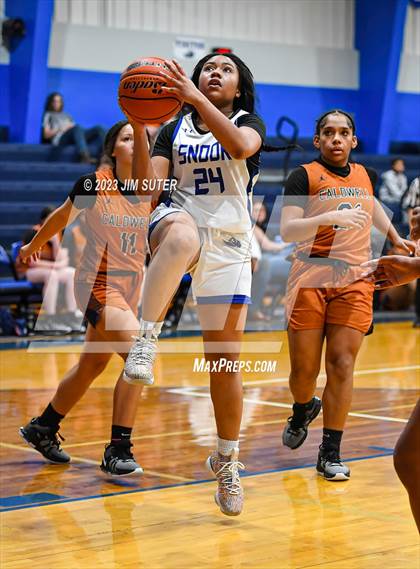 Thumbnail 2 in Snook vs Caldwell photogallery.