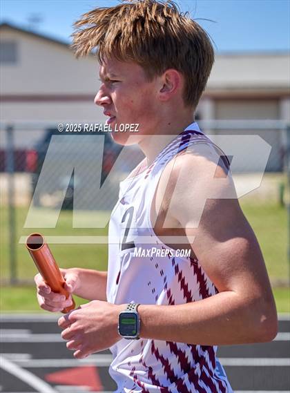 Thumbnail 1 in Dog Pound Invitational (Distance Medley Relay) photogallery.