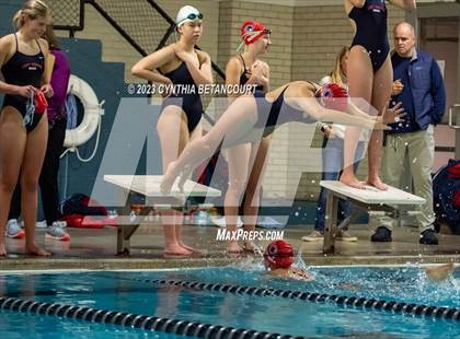 Thumbnail 1 in Englewood vs Kent Denver photogallery.