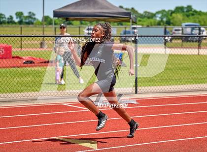 Thumbnail 1 in Lake Houston Conquerors Invitational (200M) photogallery.