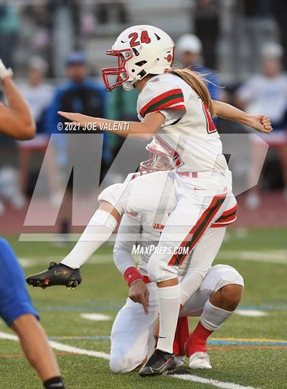 Thumbnail 2 in Jamestown vs. Williamsville South photogallery.